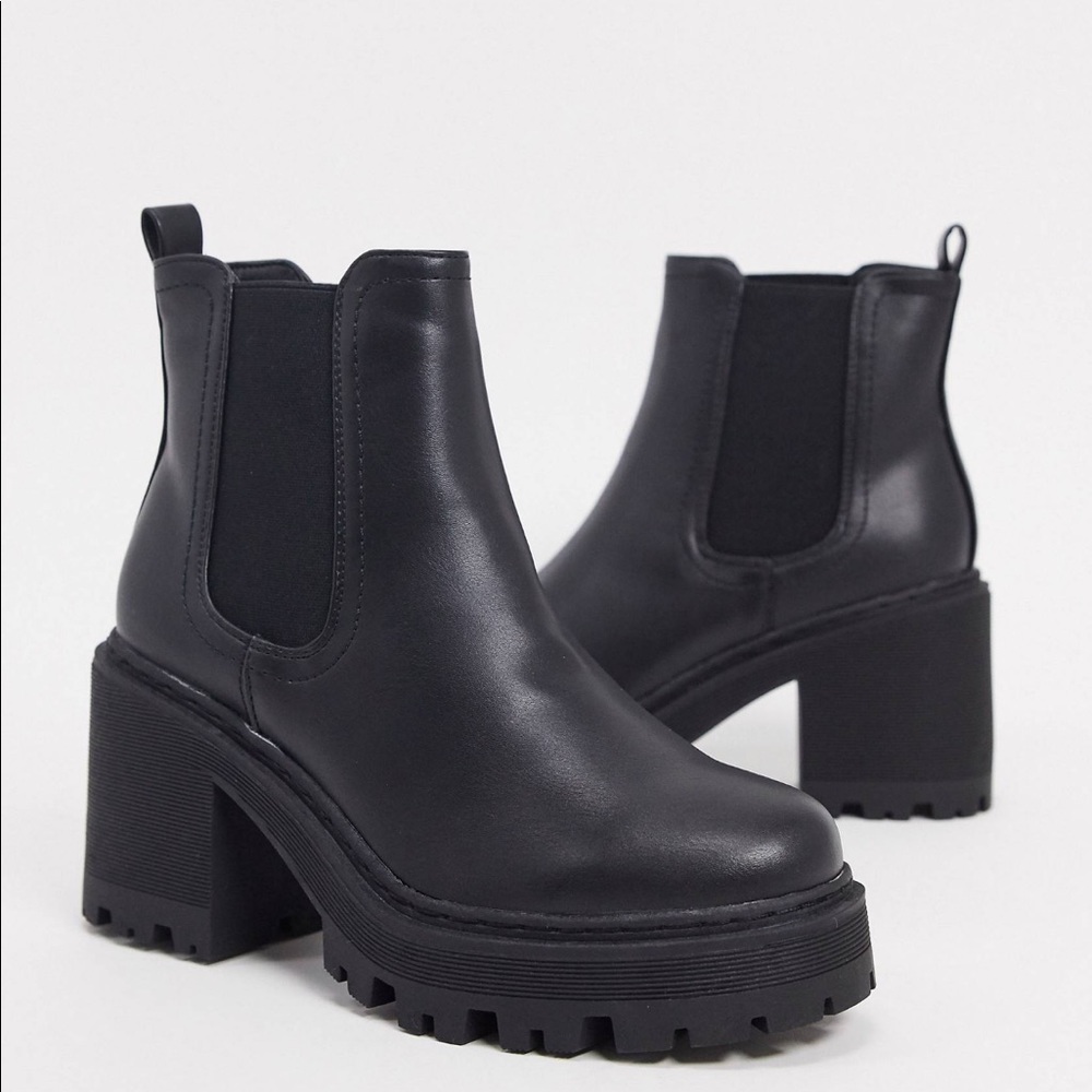 Heeled ankle boots - Picture 3 of 4